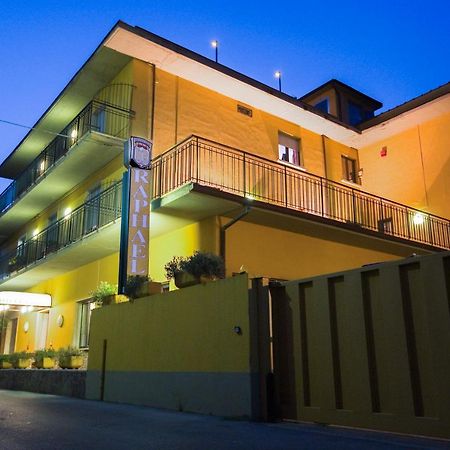 Hotel Raphael モンテカティーニ・テルメ エクステリア 写真